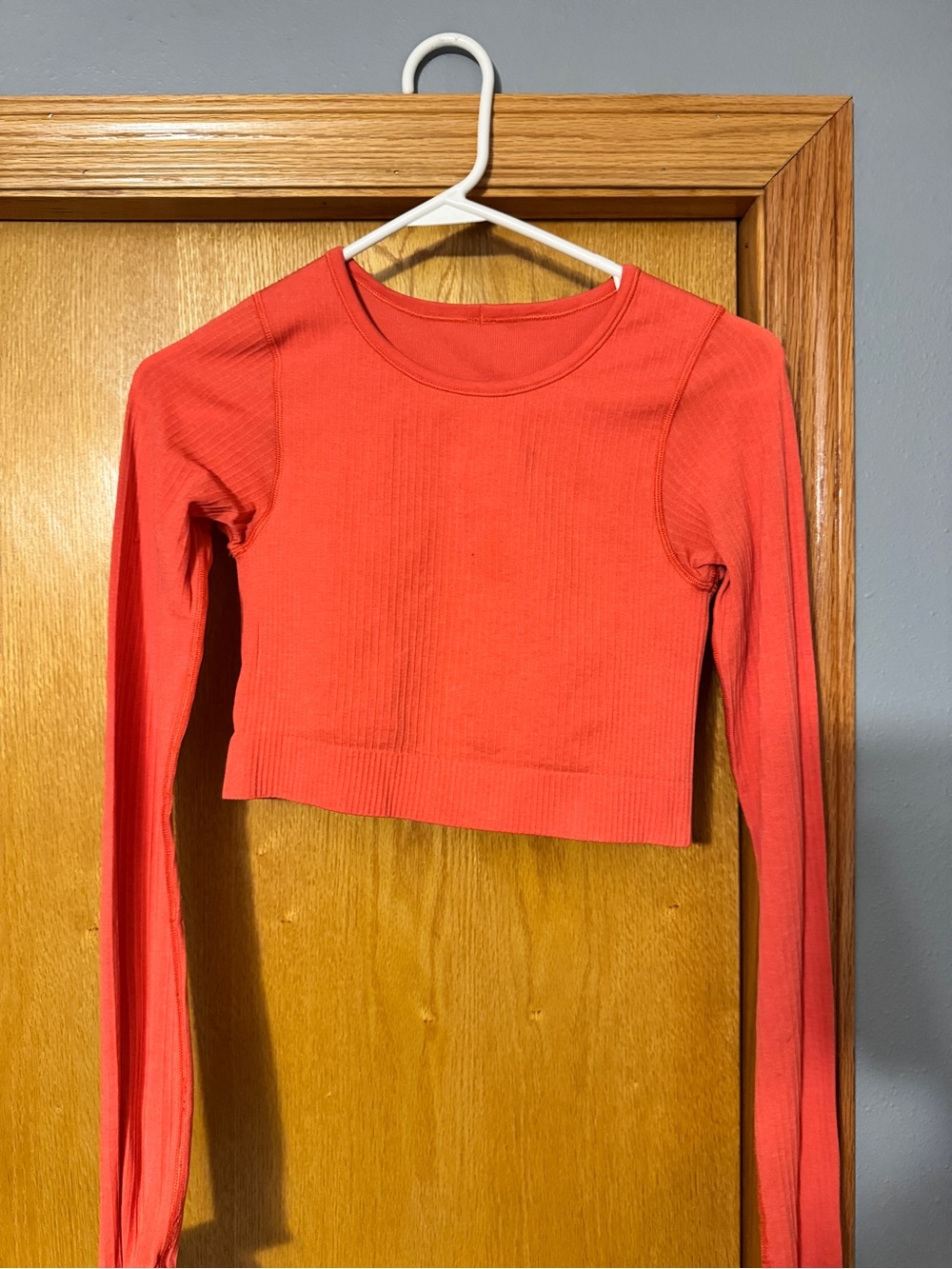 lululemon athletica Ribbed Long Sleeve Cropped Top - Coral Red
